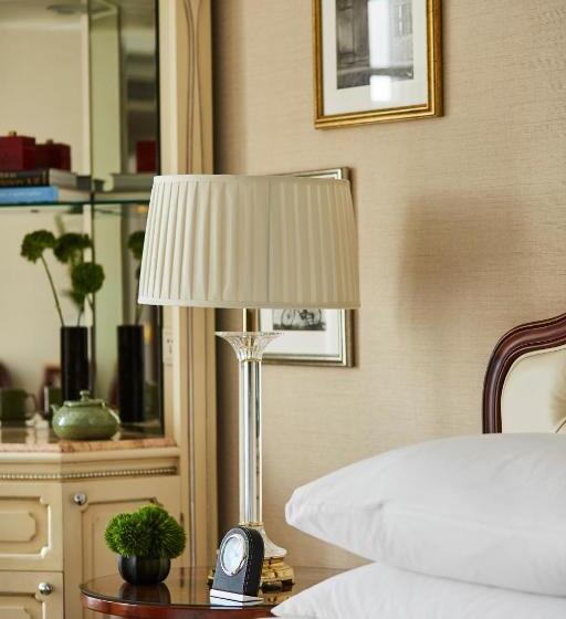 Standard Room, Park Hyatt Saigon