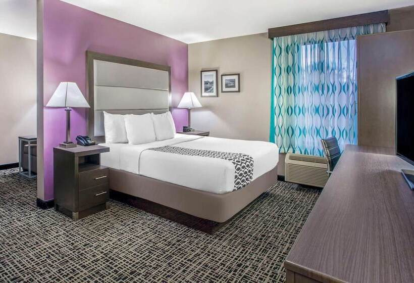 디럭스 스위트, La Quinta Inn By Wyndham Radford