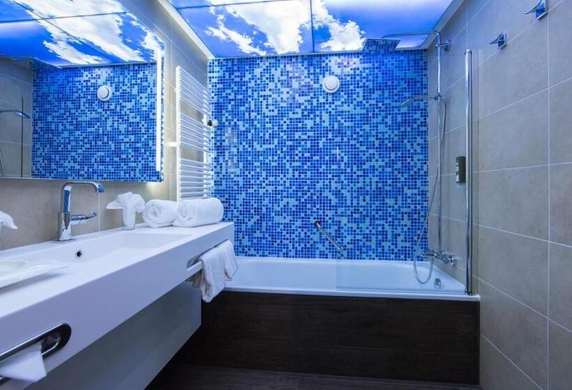 Студия Стандарт, Nationalpark Hotel Schliffkopf
