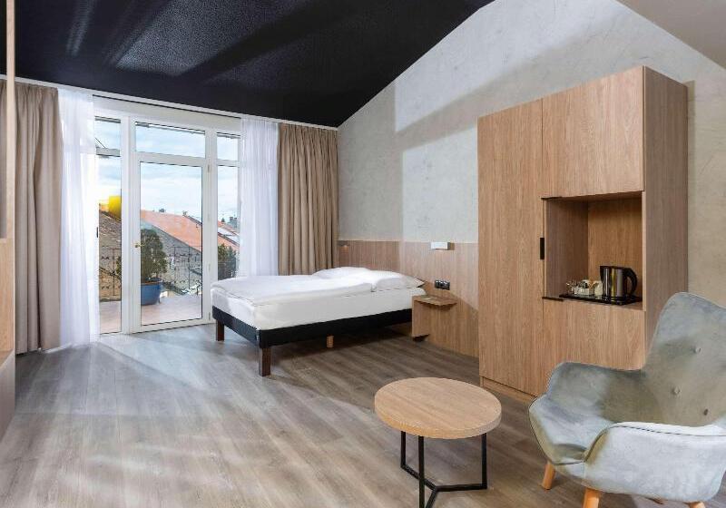 Quarto Superior, Ibis Styles Dresden Neustadt