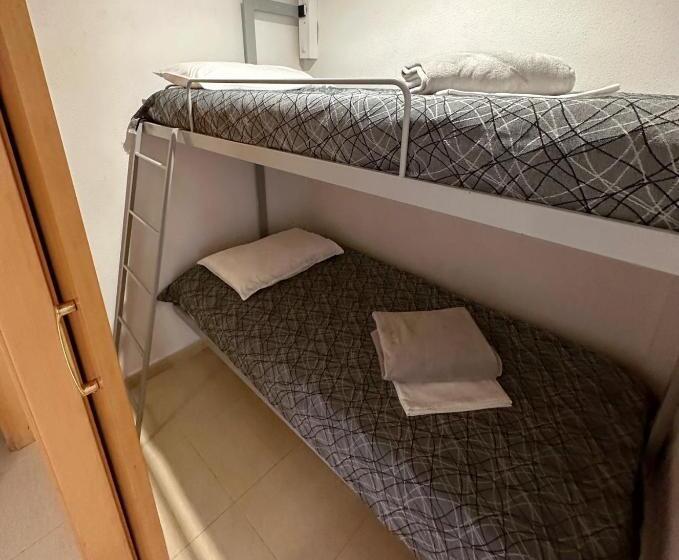 ２ベッドルームアパートメント, Royal Inn Apart