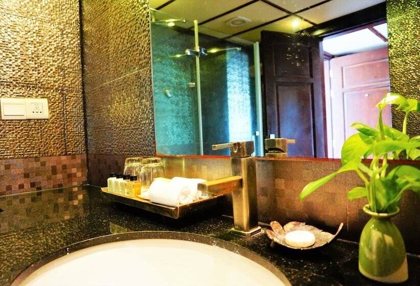 풀장 전망 디럭스 룸, Baan Laimai Beach Resort & Spa  Sha Extra Plus