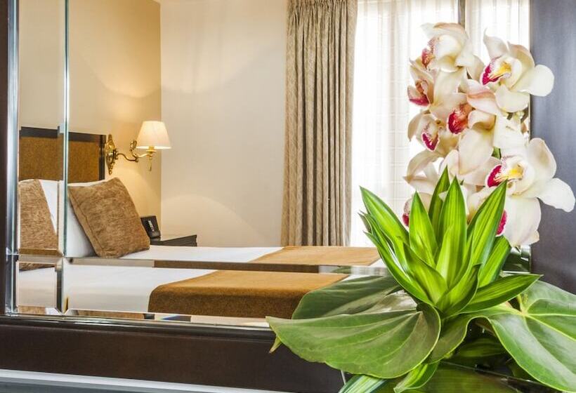 Полулюкс, Le Manoir Bogota