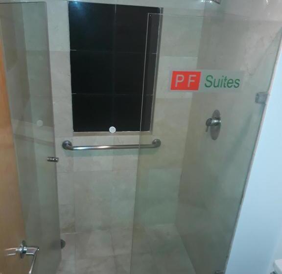 キングサイズベッドのエクゼクティブ, Hotel & Suites PF