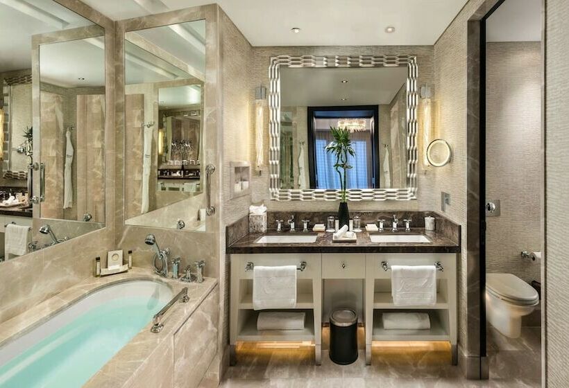 Номер Superior, Kempinski Hotel Mall Of The Emirates, Dubai