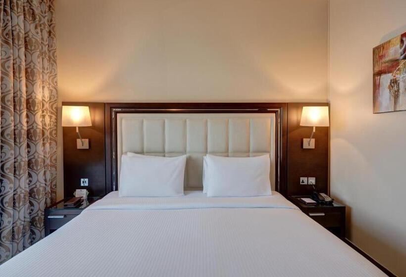 Люкс Повышенной Комфортности, Copthorne Hotel Dubai