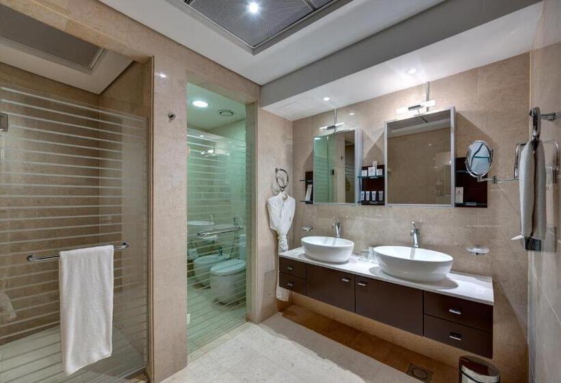 Люкс Дюплекс, Copthorne Hotel Dubai