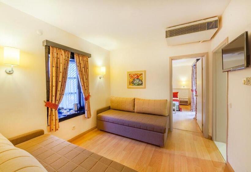 غرفة كلوب, Sunrise Resort