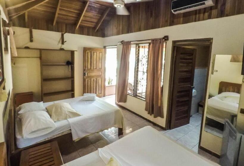 Трехместный Номер Стандарт Вид на Бассейн, Ritmo Tropical   Pool And Breakfast