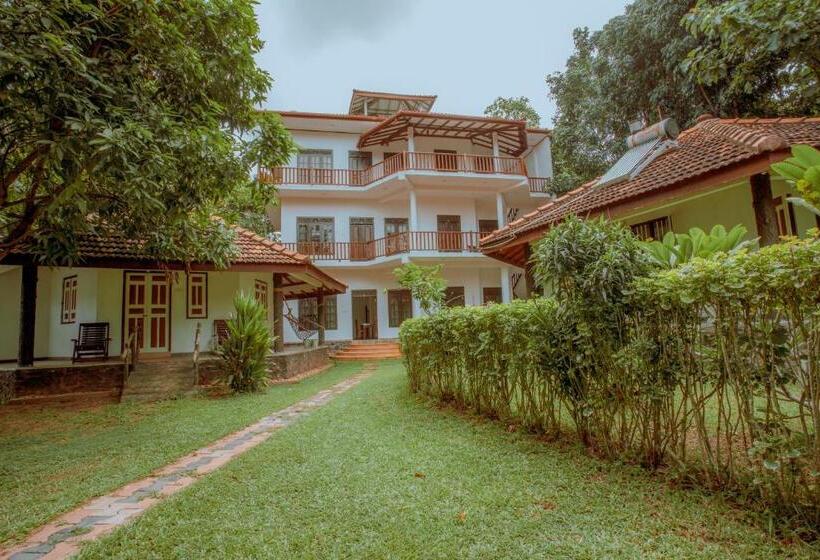 Семейный Номер Вид на Сад, Paradise Bungalow