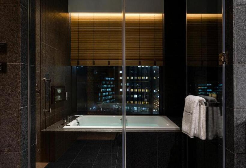 Полулюкс с Видом, The Okura Heritage Tokyo