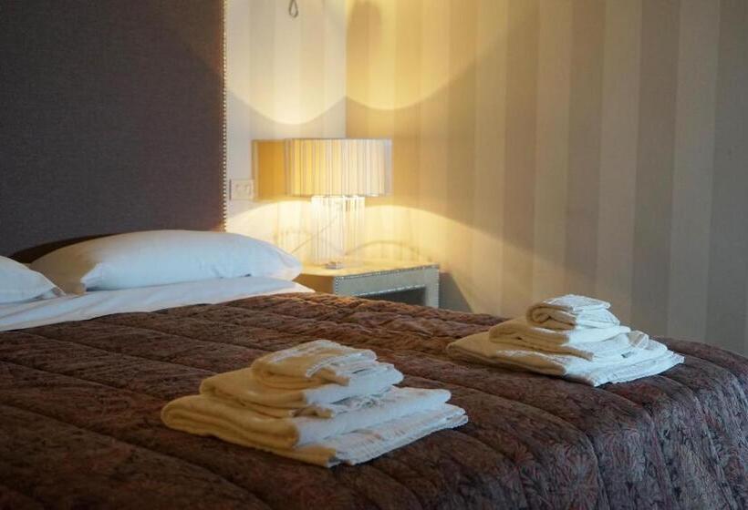 اتاق استاندارد, Dante S Room By Apulia Accommodation