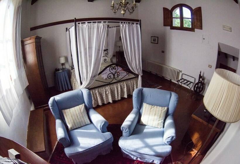 Полулюкс, Relais Villa Petrischio