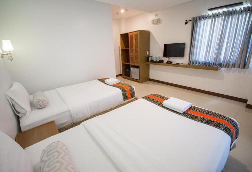 스탠다드 트리플 룸, Sur Beach Resort Boracay