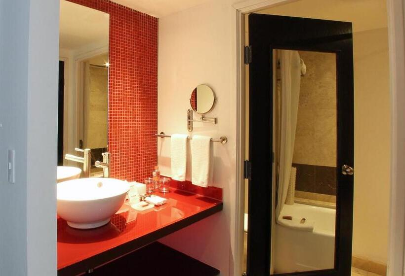 스탠다드 룸 킹사이즈 침대, Fiesta Inn Cuautitlan