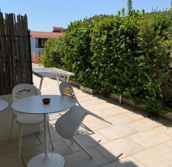 اتاق خانوادگی, B&b Petite Maison