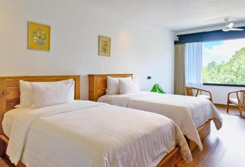 Номер Deluxe, Giriwood Hotel & Villa