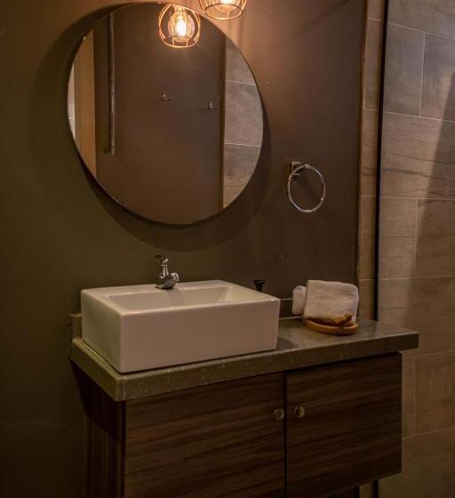 اتاق لوکس سه تخته, Hostel Boutique Musa Paradisiaca