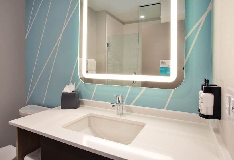 اتاق استاندارد با 2 تخت دوبل, Avid Hotels   Detroit   Warren, An Ihg