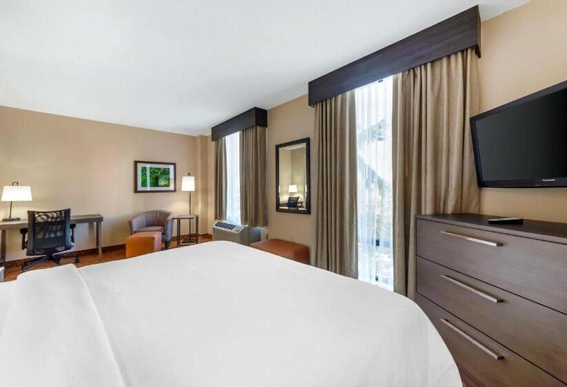 ジュニアスイート, Best Western Plus Kendall Hotel & Suites