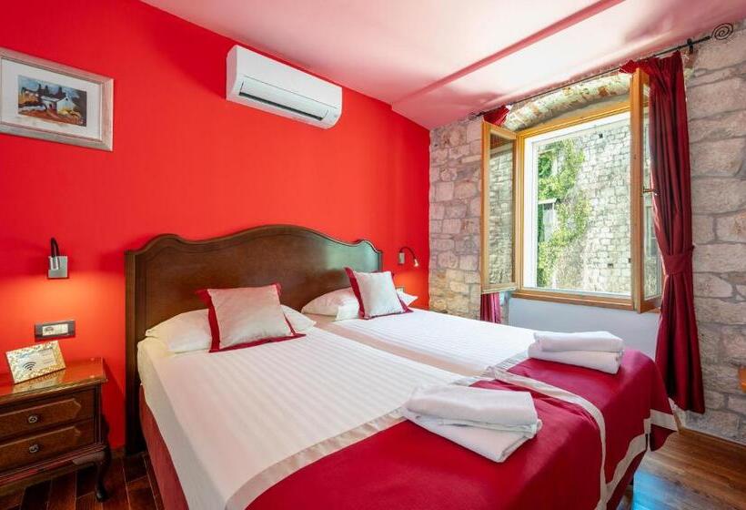 Номер Стандарт, Heritage Hotel Tragos