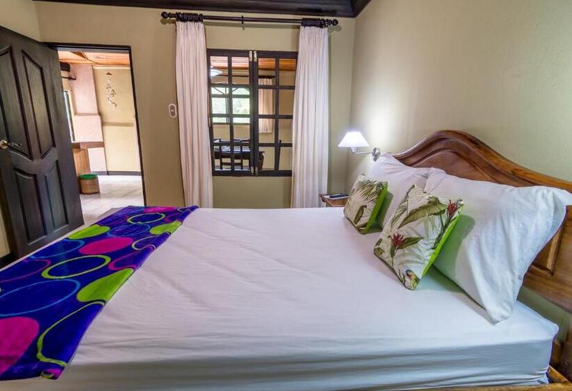 اتاق کلاسیک خانوادگی, Kayak Lodge