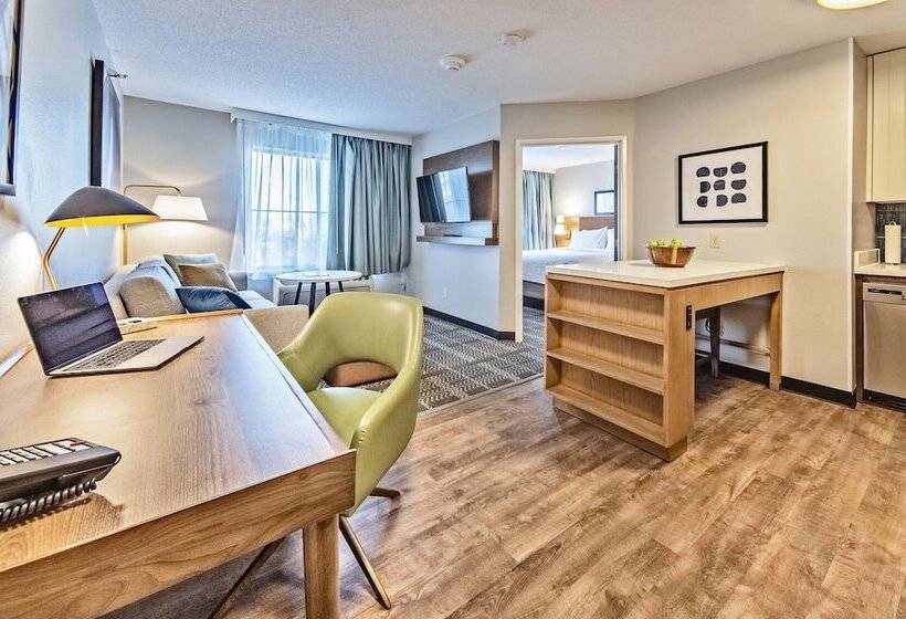 套房, Staybridge Suites   Cedar Rapids North, An Ihg