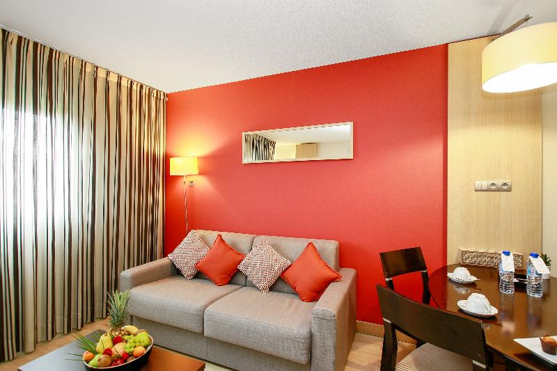 Апартаменты 2 Спальни, Clarion Aparthotel Toulouse Blagnac Airport