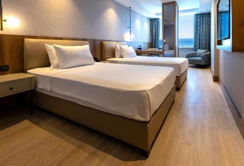 اتاق استاندارد با چشم‌انداز دریا, Delta Hotels By Marriott Antalya Lara