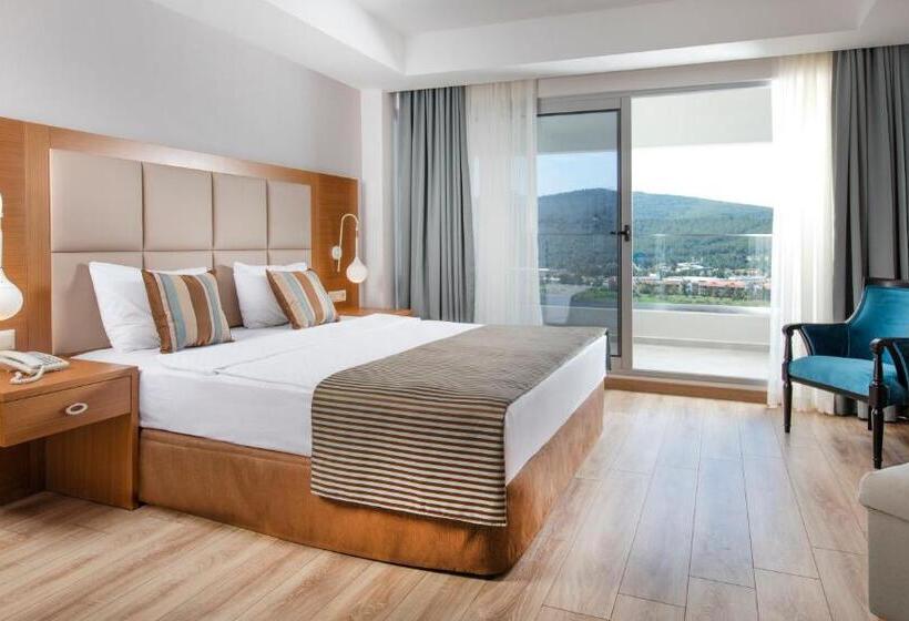 Семейный Номер, Palm Wings Ephesus Beach Resort