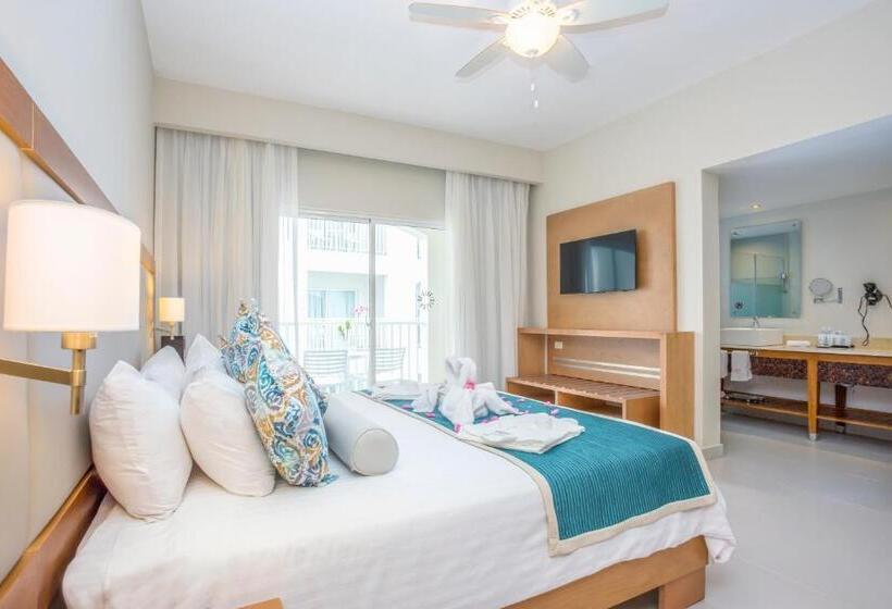 Superior swim-up room, Sunscape Coco Punta Cana - All Inclusive