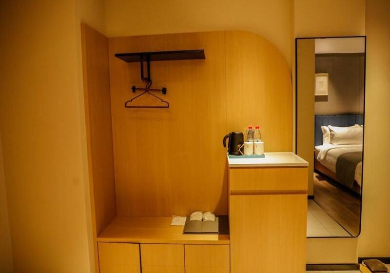 غرفة ديلوكس عائلية, Lanou Hotel Jinzhou Red Star Macalline