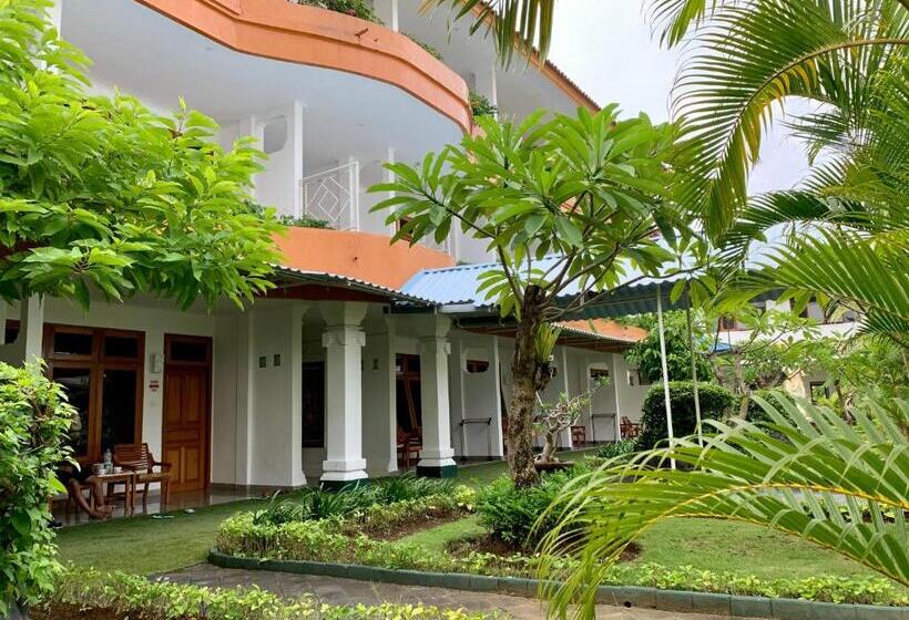 Четырехместный Номер Стандарт, Febri S Hotel & Spa