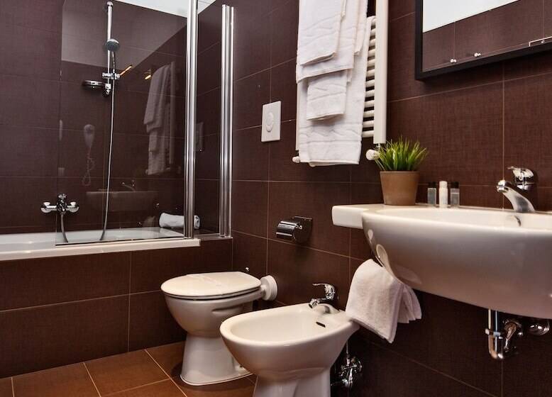 اتاق استاندارد سه نفره, Lh Hotel Excel Roma Montemario