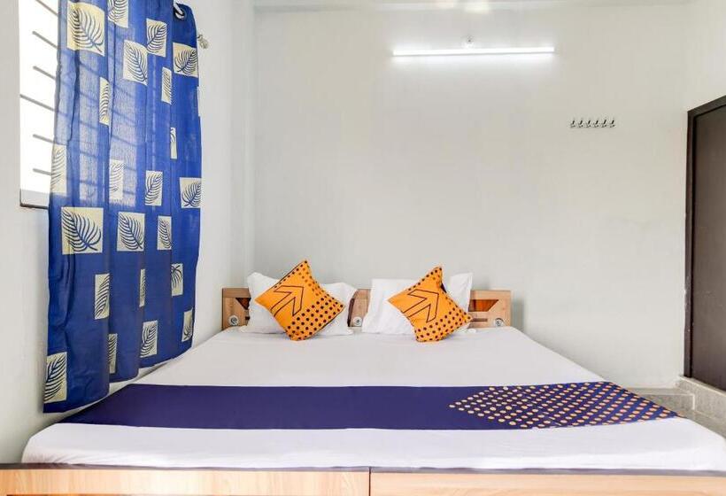 Трехместный Номер Классика, Spot On 78070 Hotel Sai Leela