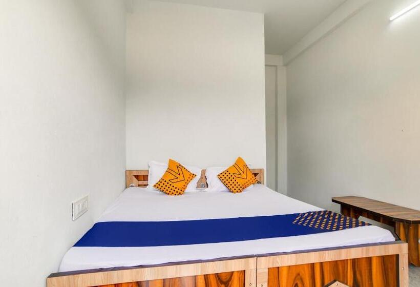 Трехместный Номер Классика, Spot On 78070 Hotel Sai Leela
