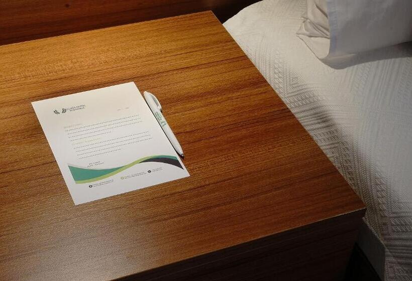 テラス付スイート, Class Hotel Bosphorus With Jacuzzi