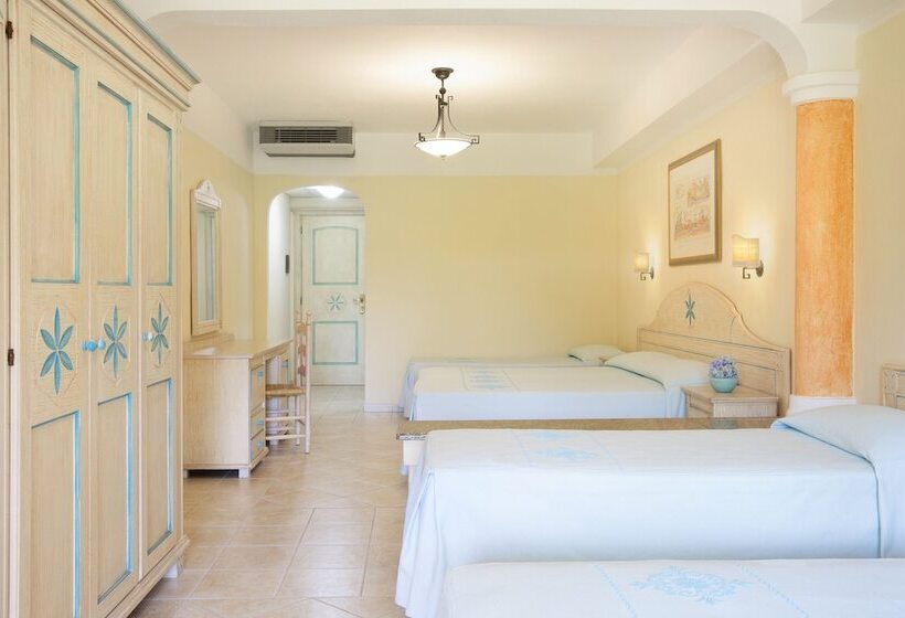 Habitación Familiar, Club Hotel Marina Beach