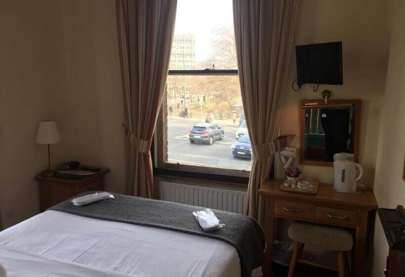 기본룸, The Leeson Lodge