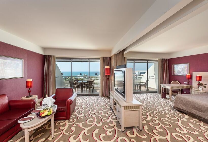 스위트, Cornelia Diamond Golf Resort & Spa