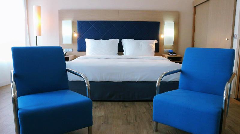Полулюкс, Radisson Blu Hotel Toulouse Airport