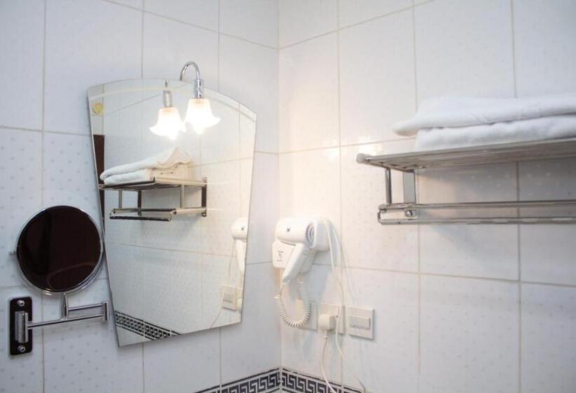 Apartamento 3 Dormitórios, Farha International Furnished Units 3