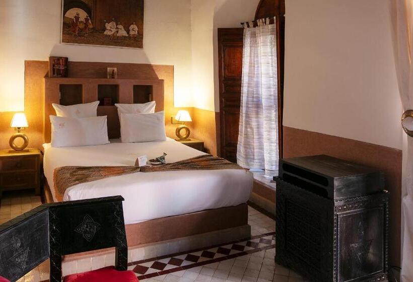 سوییت لوکس, Riad Alili