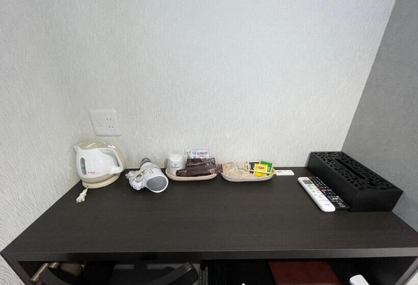 Quarto Estandar Individual, De M