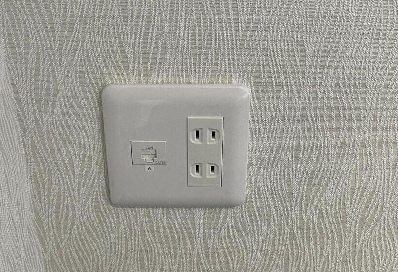 Quarto Estandar Individual com Sacada, De M