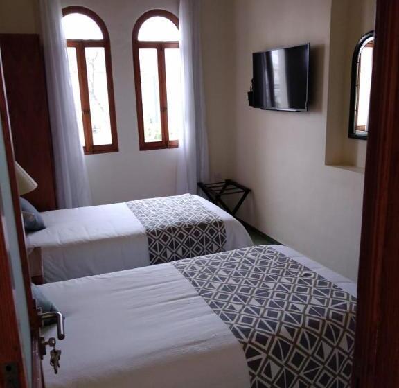 غرفة قياسية, Casa Constanza