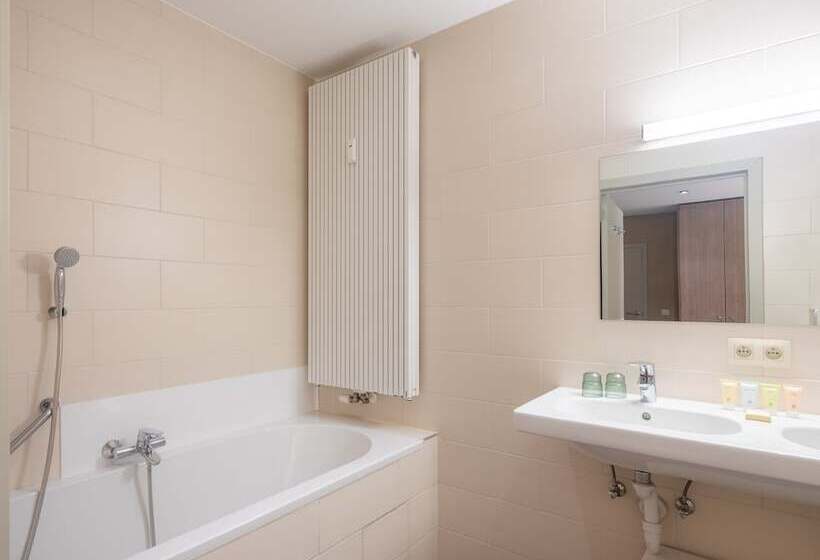 إستوديو قياسى مطل على البحر, C Hotels Excelsior