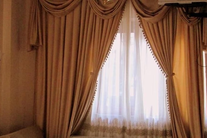 اتاق استاندارد سه نفره, Skend