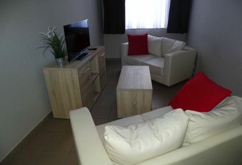 Семейные Апартаменты, Budget Flats Leuven