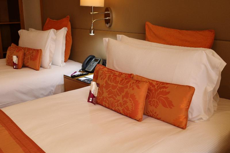 اتاق استاندارد با چشم‌انداز استخر, Crowne Plaza Sohar, An Ihg